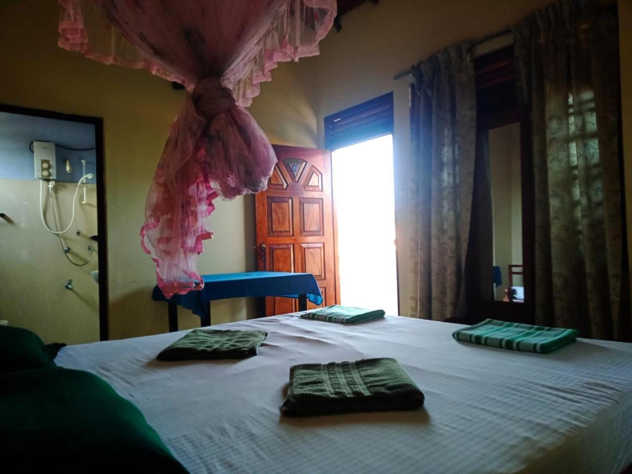 New Sea Lion Guest House Hikkaduwa Δωμάτιο φωτογραφία