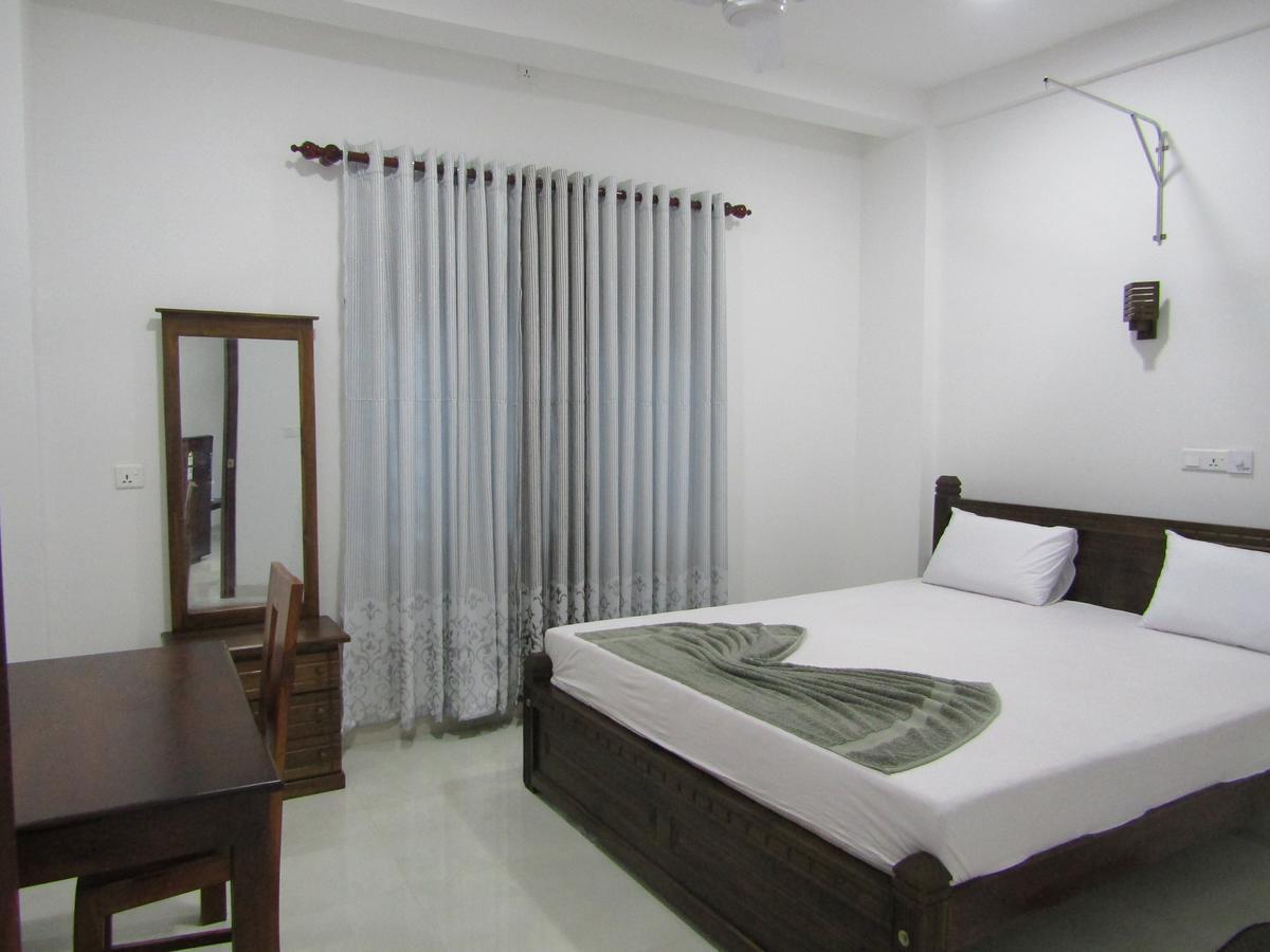 New Sea Lion Guest House Hikkaduwa Εξωτερικό φωτογραφία